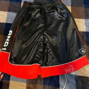 3 pairs men’s gym shorts 🤍